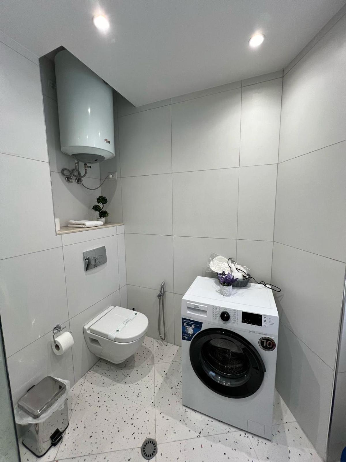 Metropolitan Charm: Cozy 1Br In 7Min To Skanderbeg Apartment Tirana Exterior photo